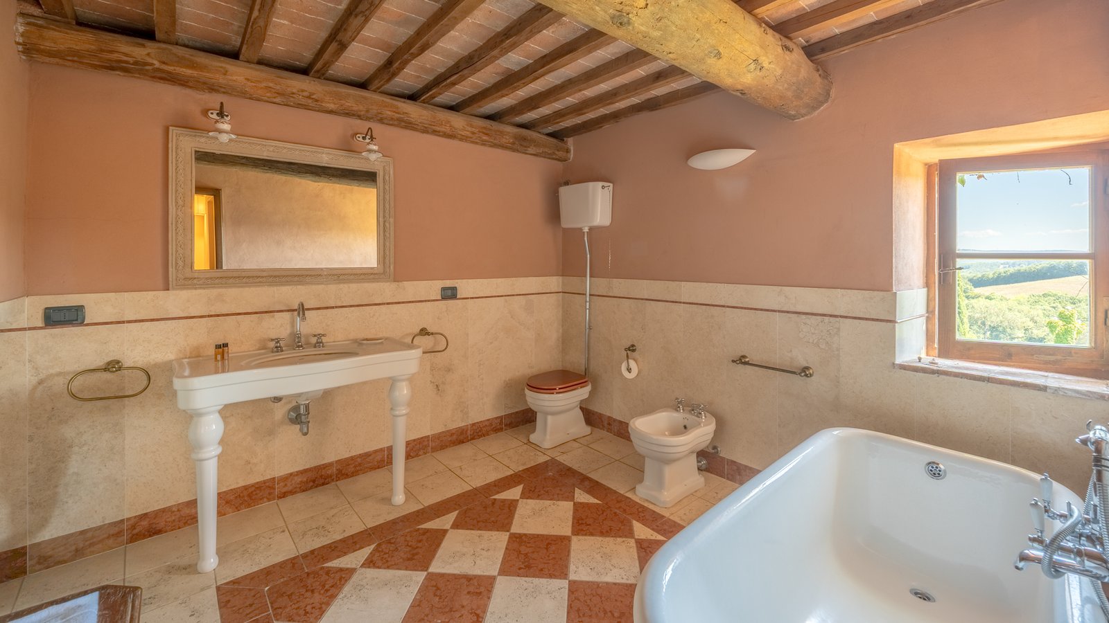 _258081209__249124116__A934682-HDR