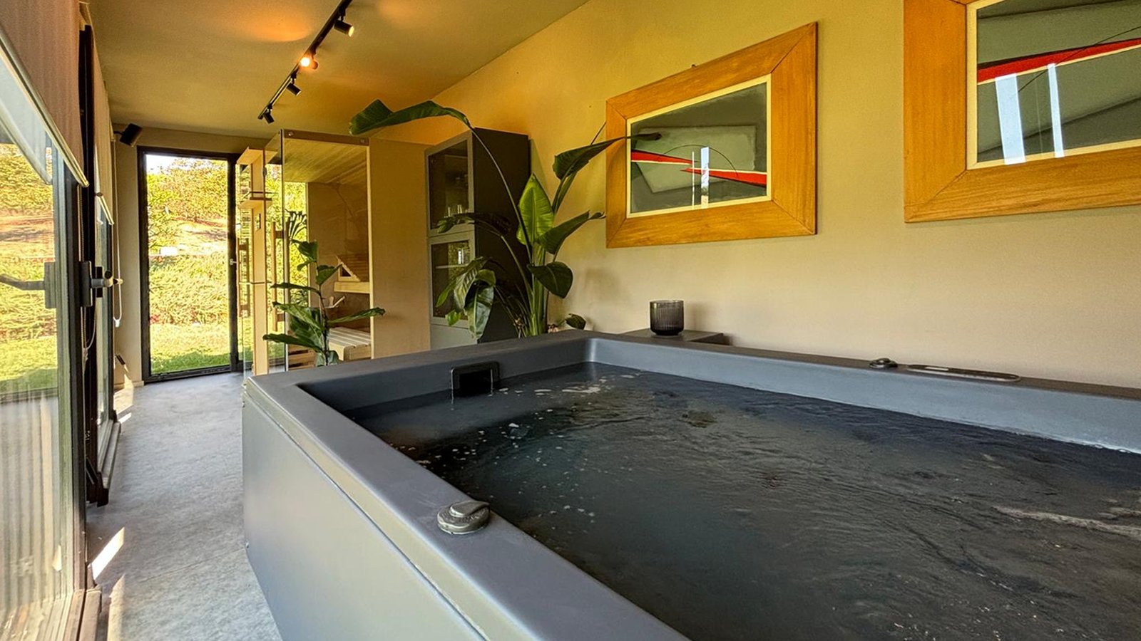 8148c1e3-ecee-4a1a-8899-119e89cdec64