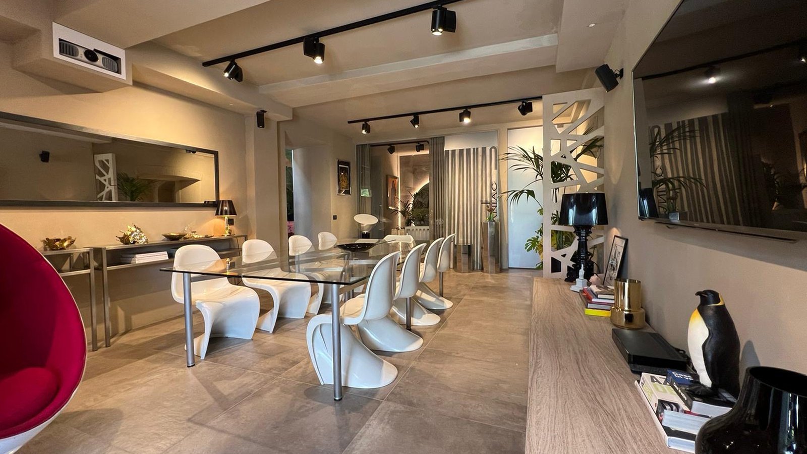 8cb12588-d210-4d44-915e-d0a6faec2126