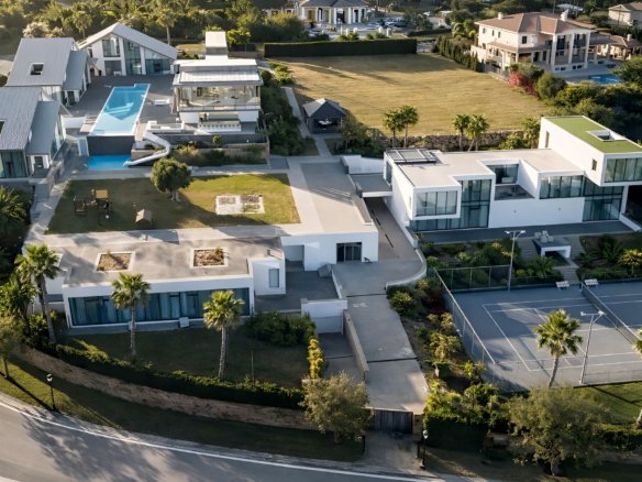 THE SOVEREIGN COMPOUND, SOTOGRANDE ALTO