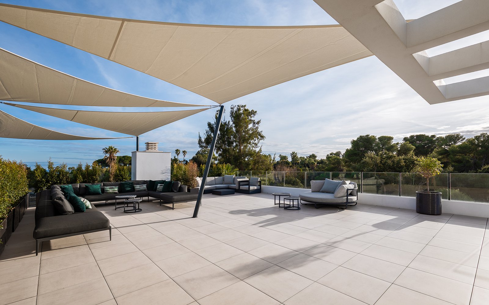 5-0-2-SOTOGRANDE COSTA