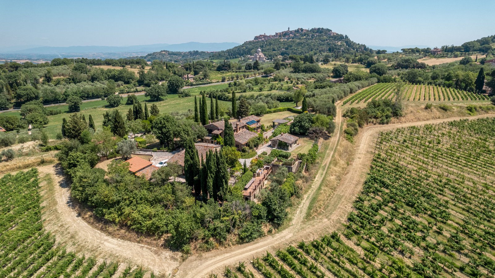 DJI_0945 Wonderful property with swimming pool in Montepulciano