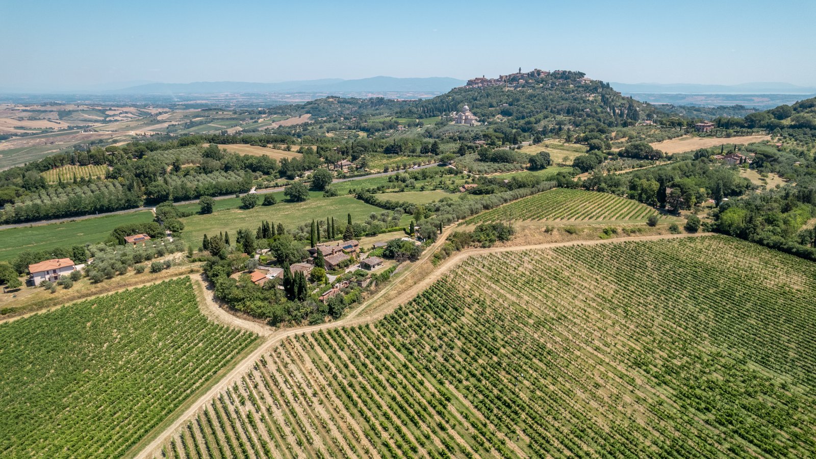 DJI_0947 Wonderful property with swimming pool in Montepulciano
